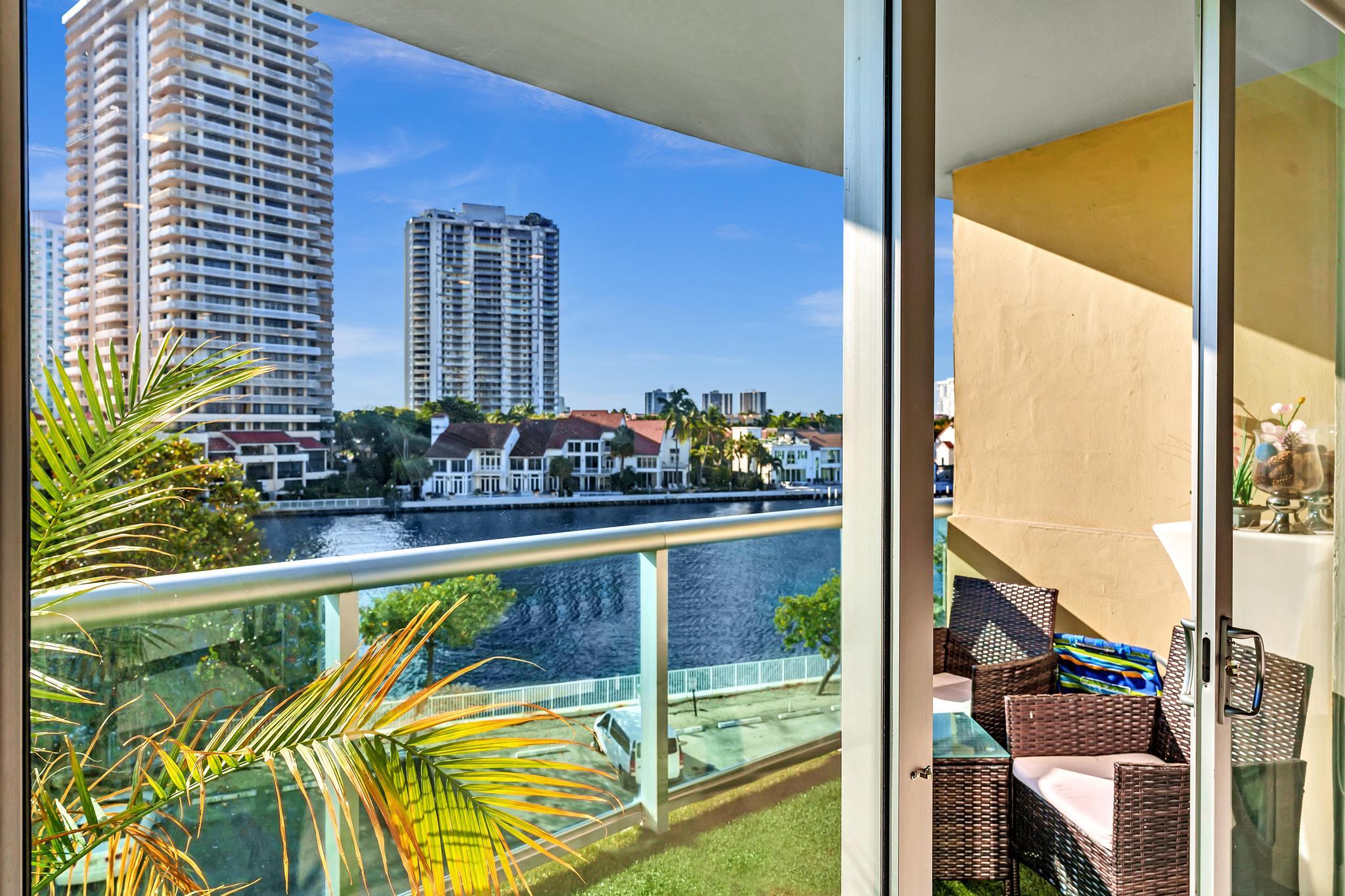 OCEANVIEW BUILDING A CONDO - Residential