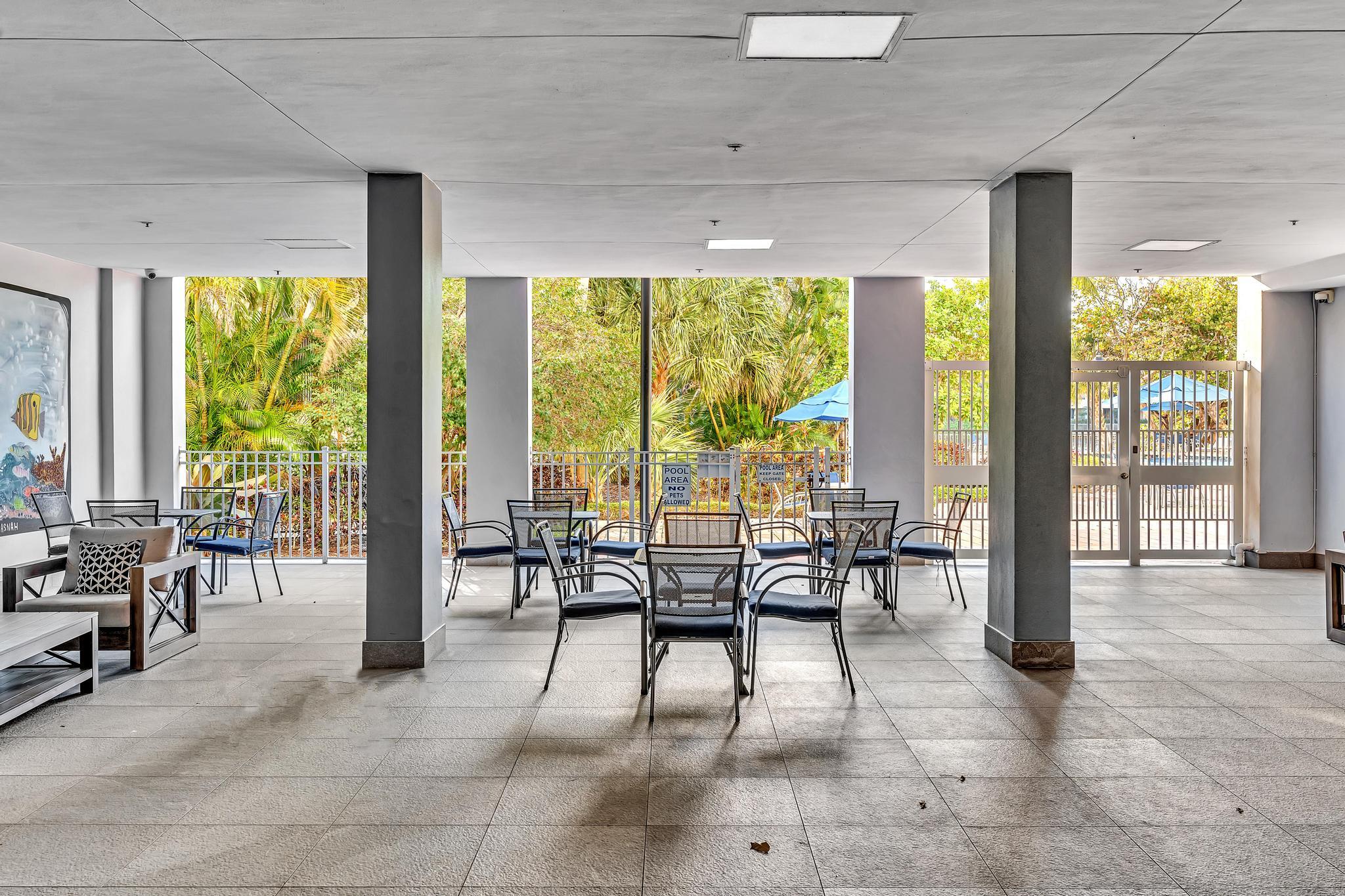 OCEANVIEW BUILDING A CONDO - Residential
