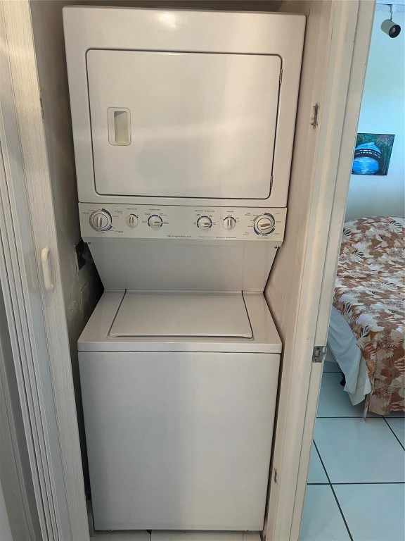 SUNRISE LAKES PHASE 4 - Residential