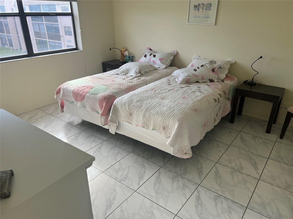 SUNRISE LAKES PHASE 4 - Residential