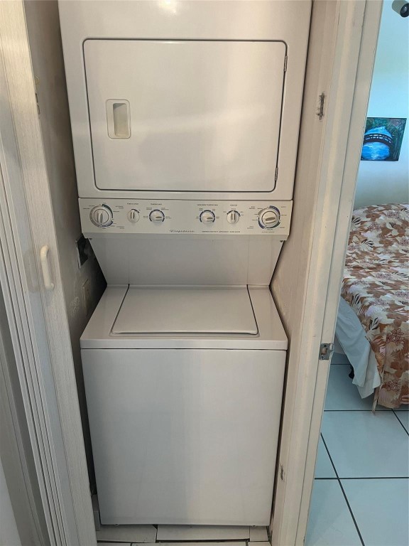 SUNRISE LAKES PHASE 4 - Residential