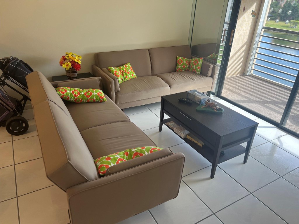 SUNRISE LAKES PHASE 4 - Residential