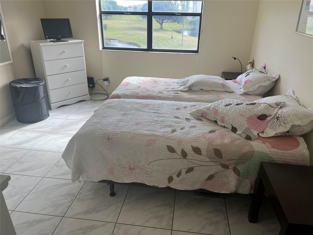 SUNRISE LAKES PHASE 4 - Residential