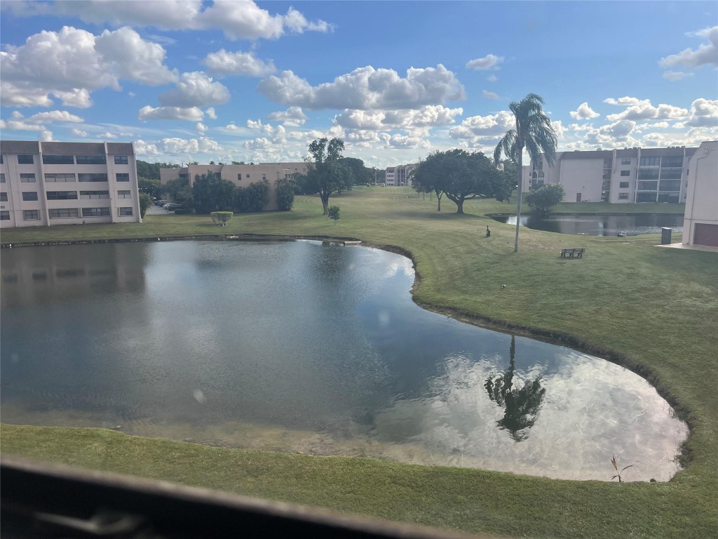 SUNRISE LAKES PHASE 4 - Residential