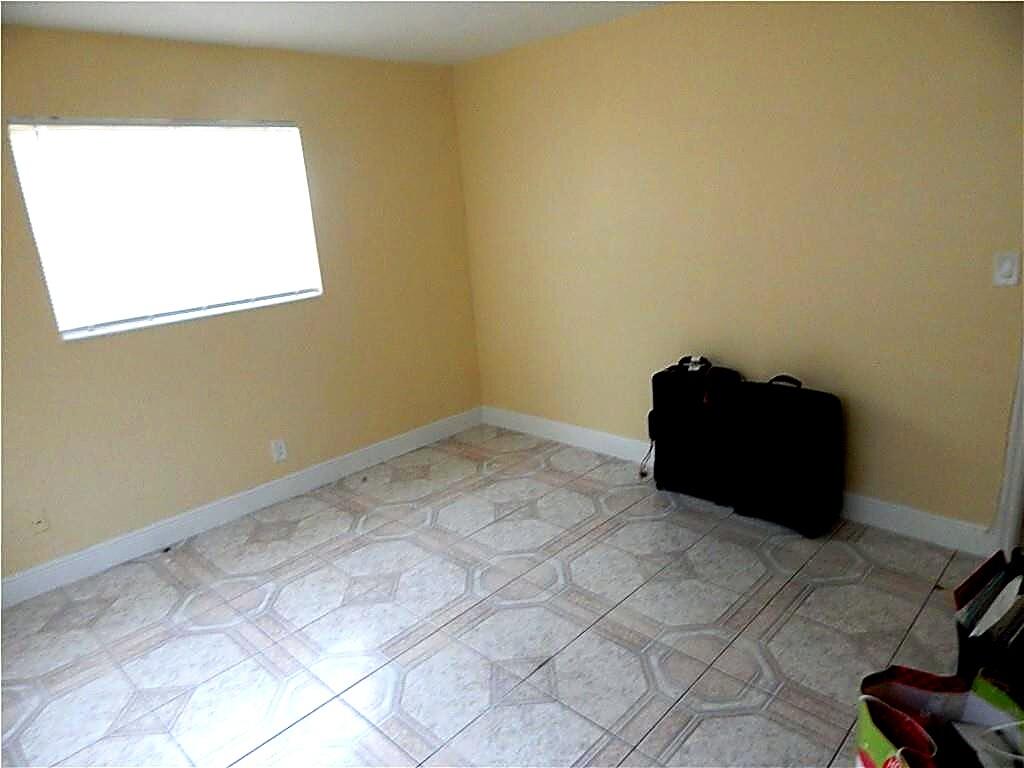 3640 NW 39th Street