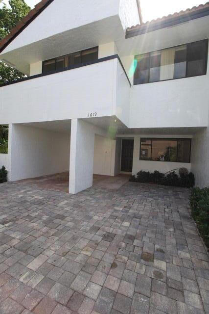 CYPRESS POINTE CONDO - Residential Lease
