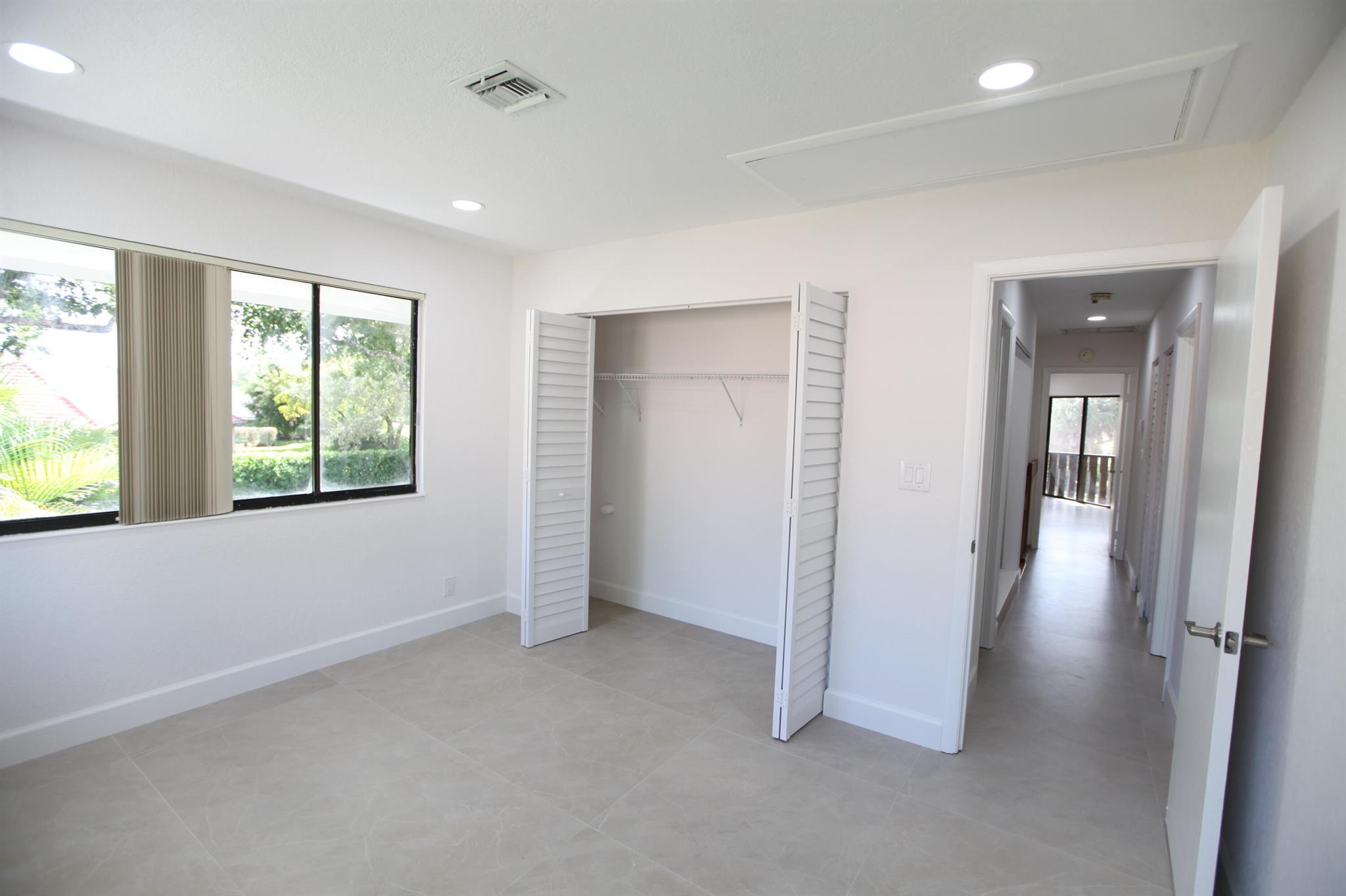 CYPRESS POINTE CONDO - Residential Lease