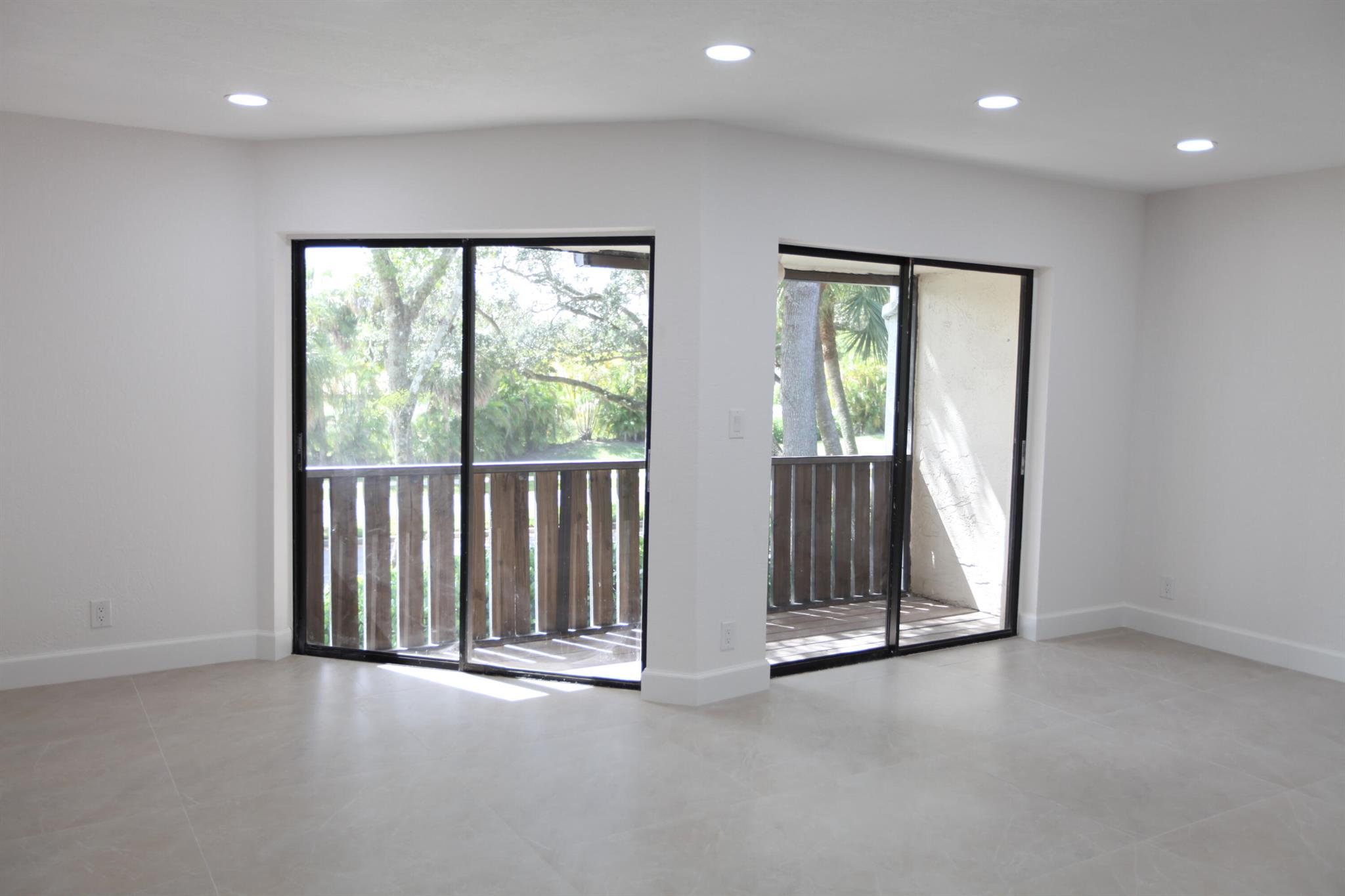 CYPRESS POINTE CONDO - Residential Lease