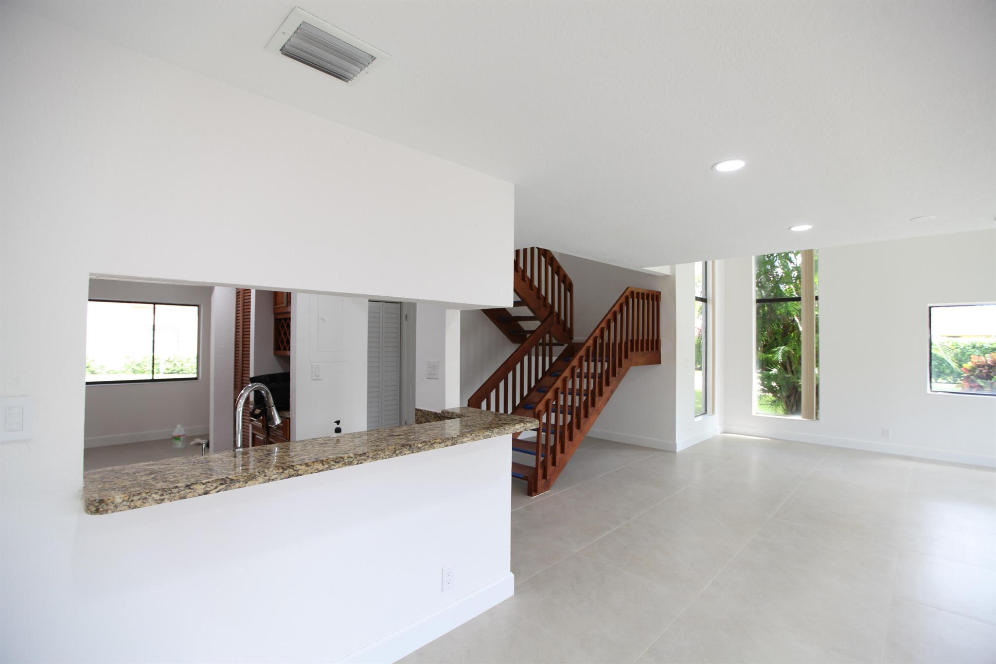 CYPRESS POINTE CONDO - Residential Lease