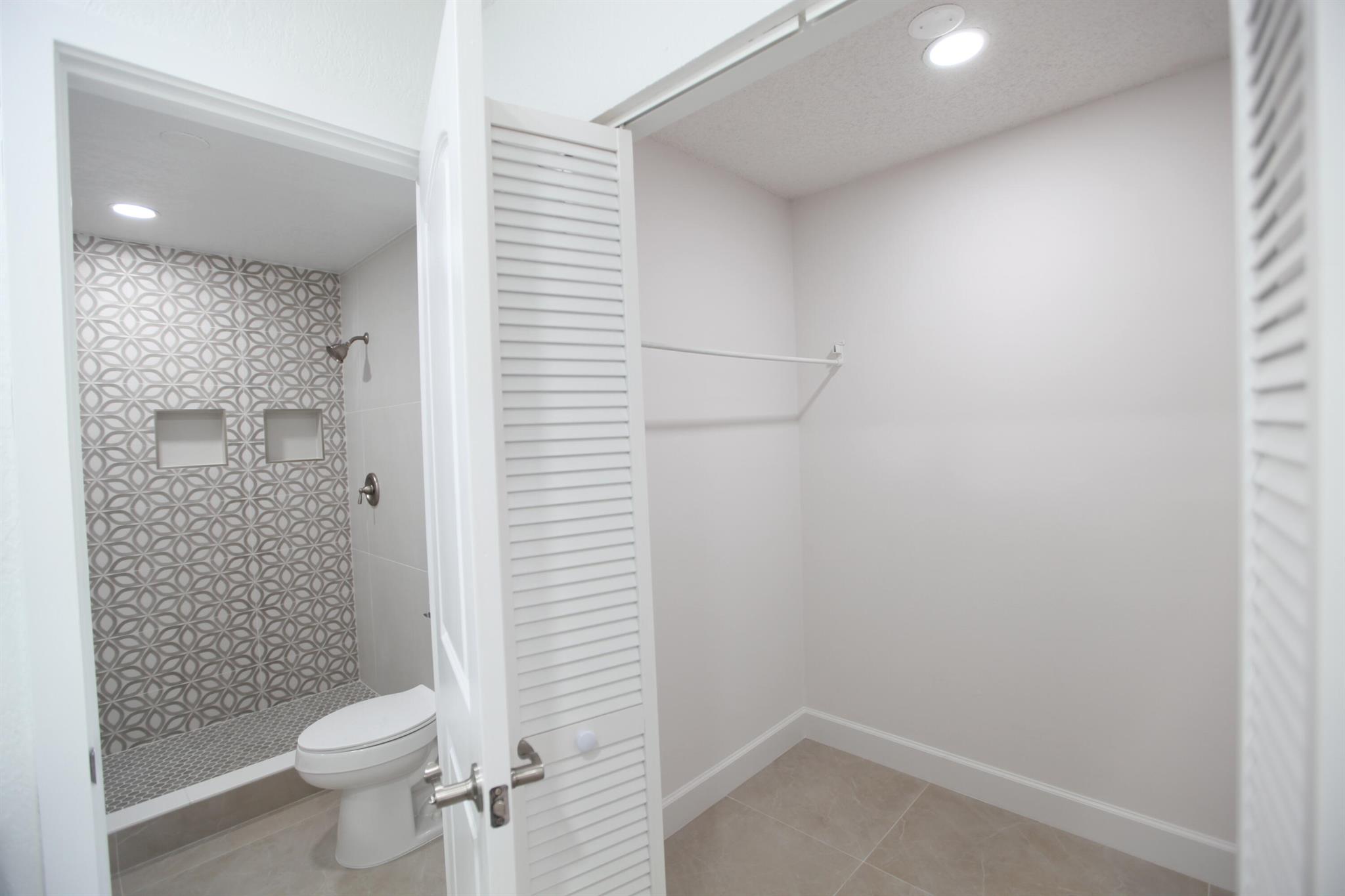 CYPRESS POINTE CONDO - Residential Lease