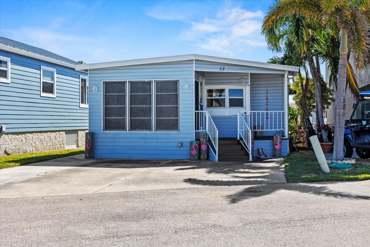 22 Nettles Boulevard