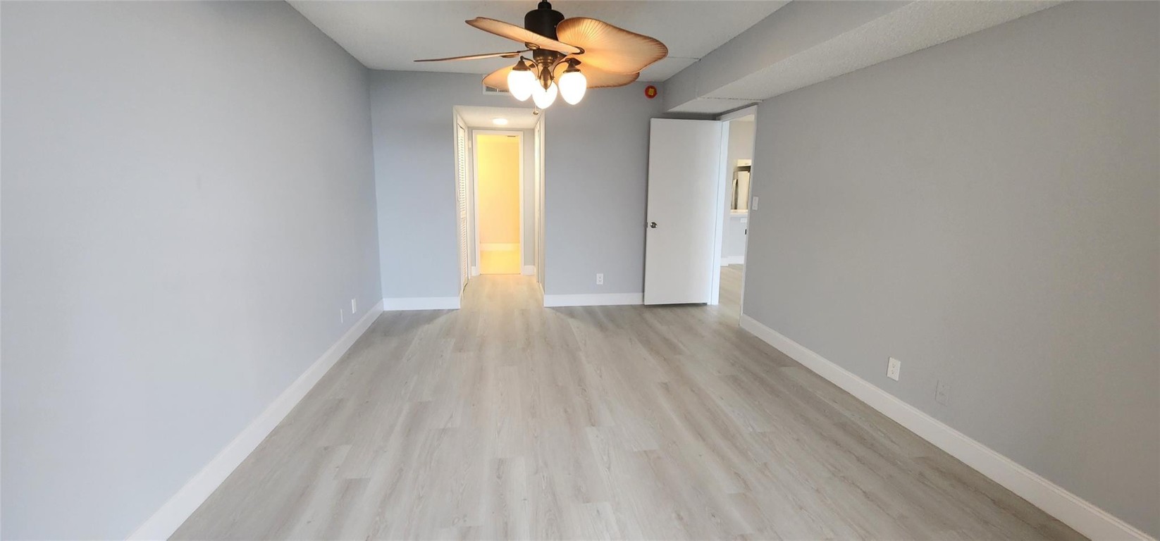 Palm-Aire Country Club - Residential