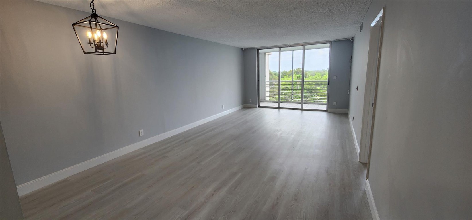 Palm-Aire Country Club - Residential