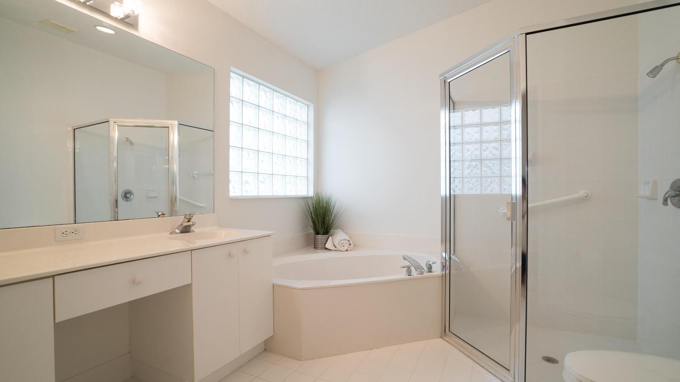 Lakefield south - Residential