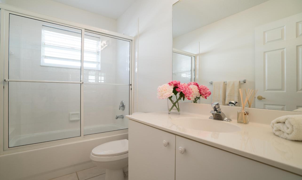 Lakefield south - Residential