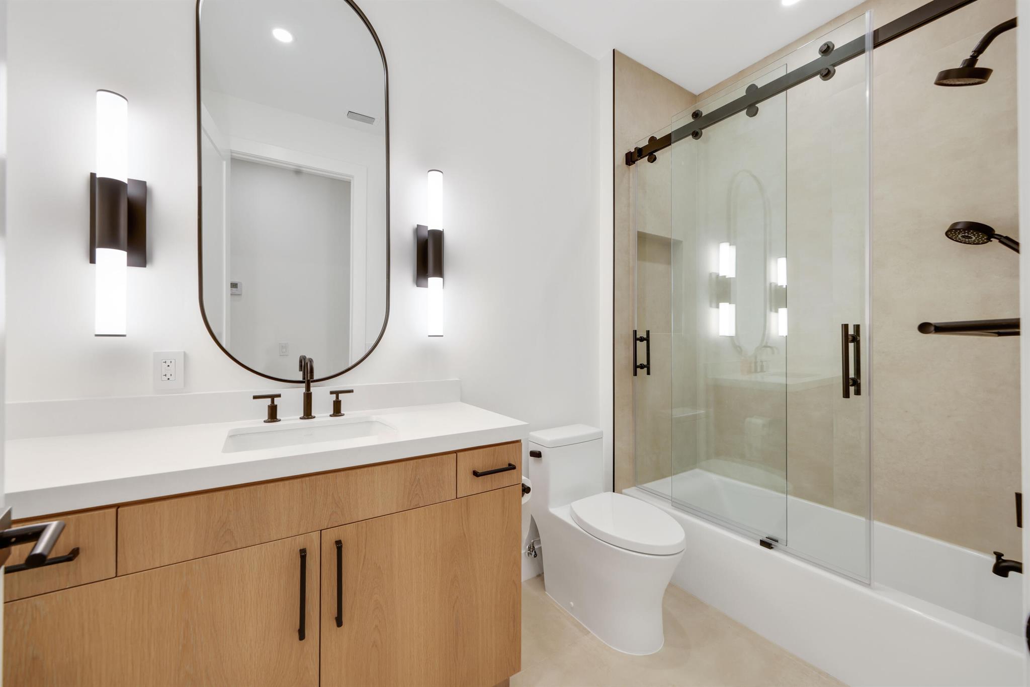 WHISPER TRACE PAR 8 ARVID - Residential Lease