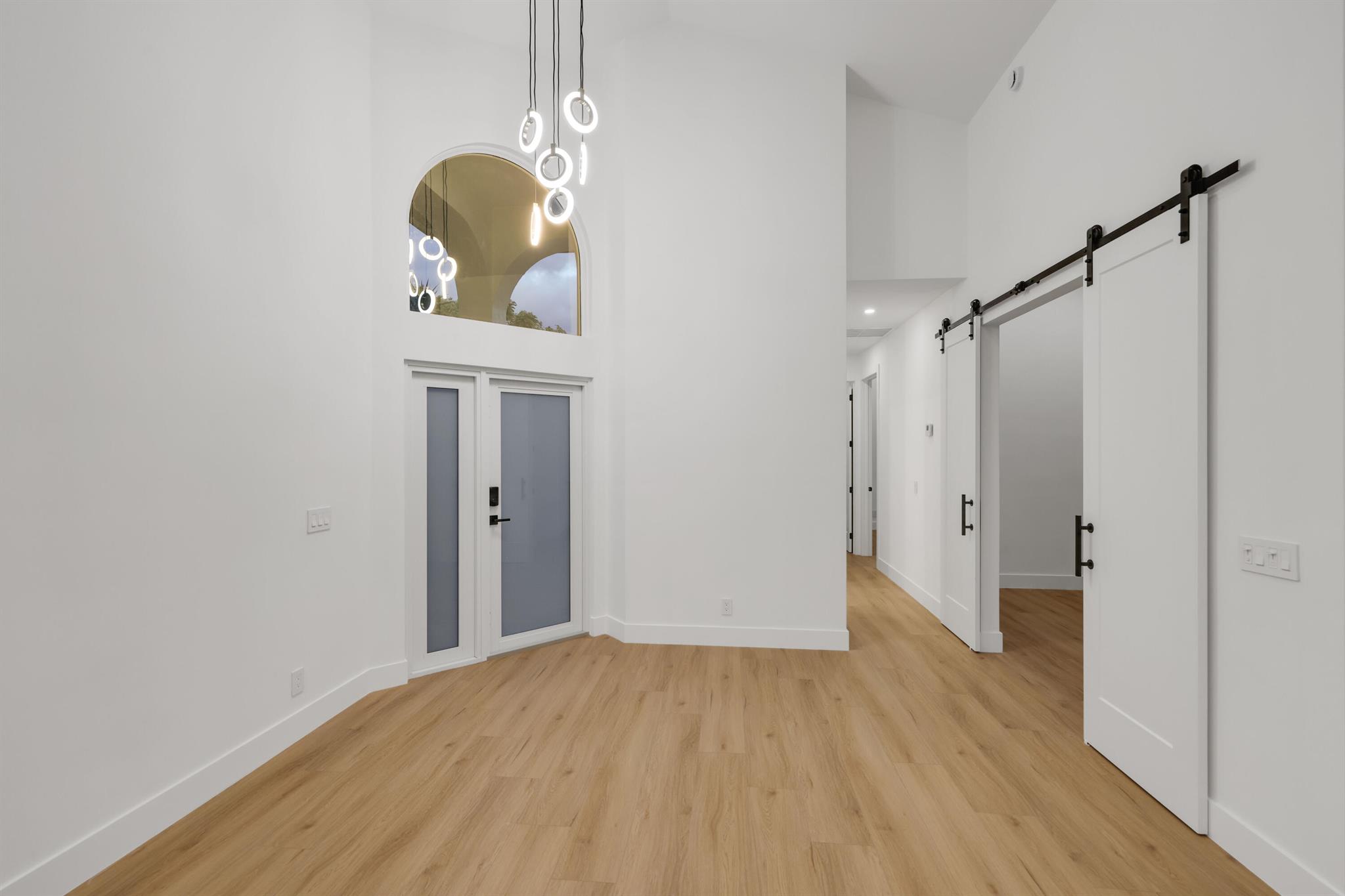 WHISPER TRACE PAR 8 ARVID - Residential Lease