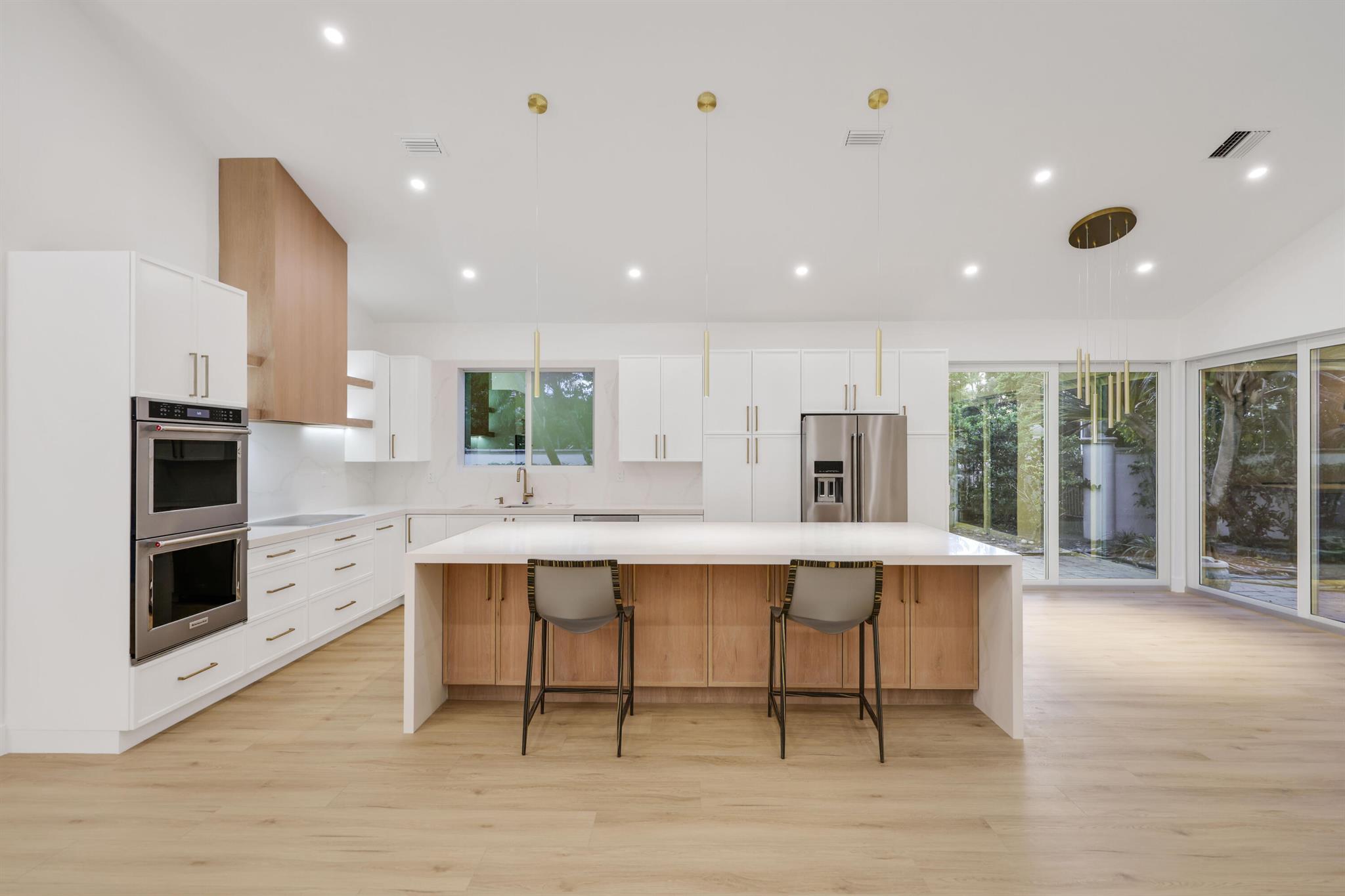 WHISPER TRACE PAR 8 ARVID - Residential Lease