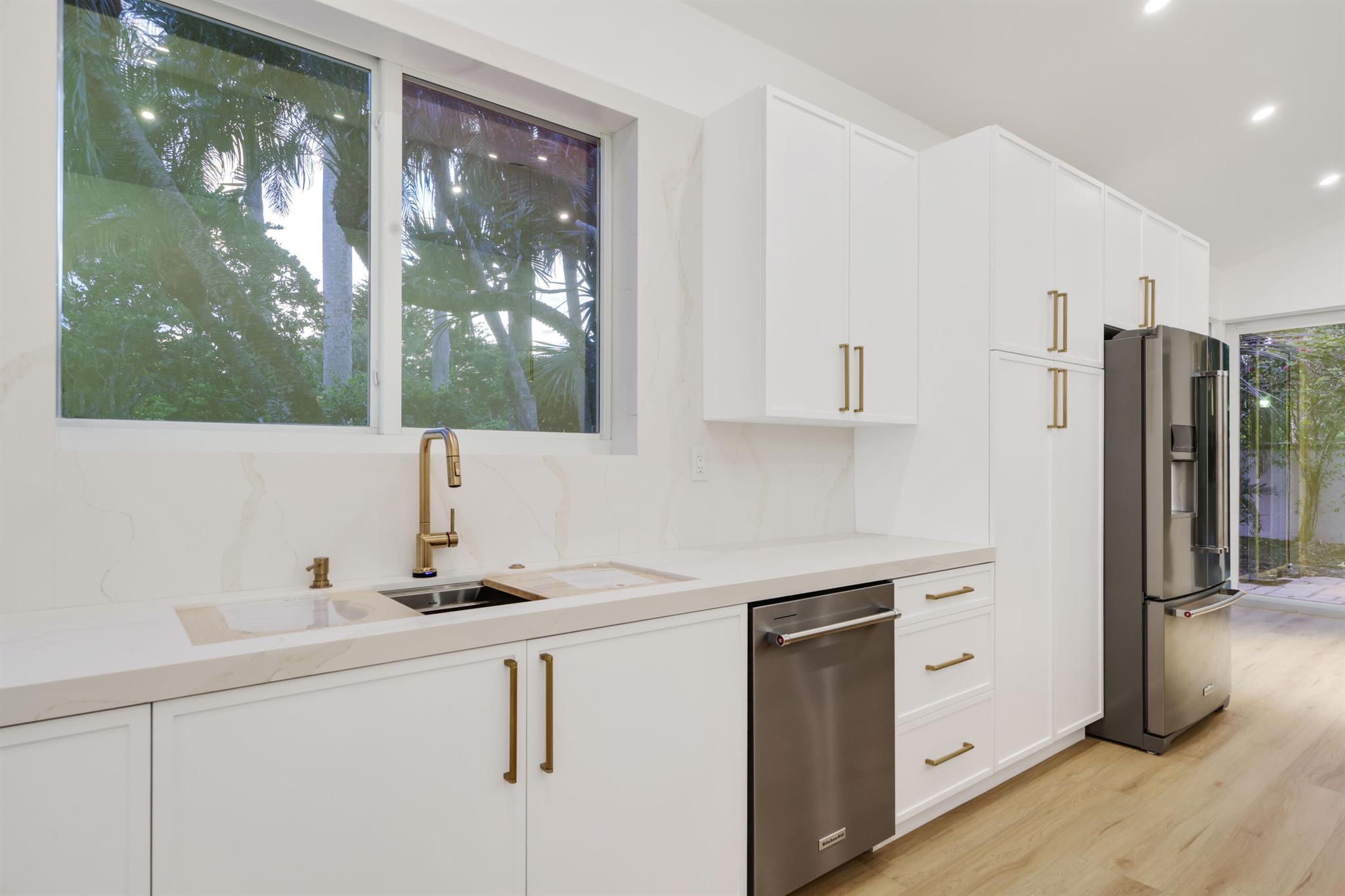 WHISPER TRACE PAR 8 ARVID - Residential Lease