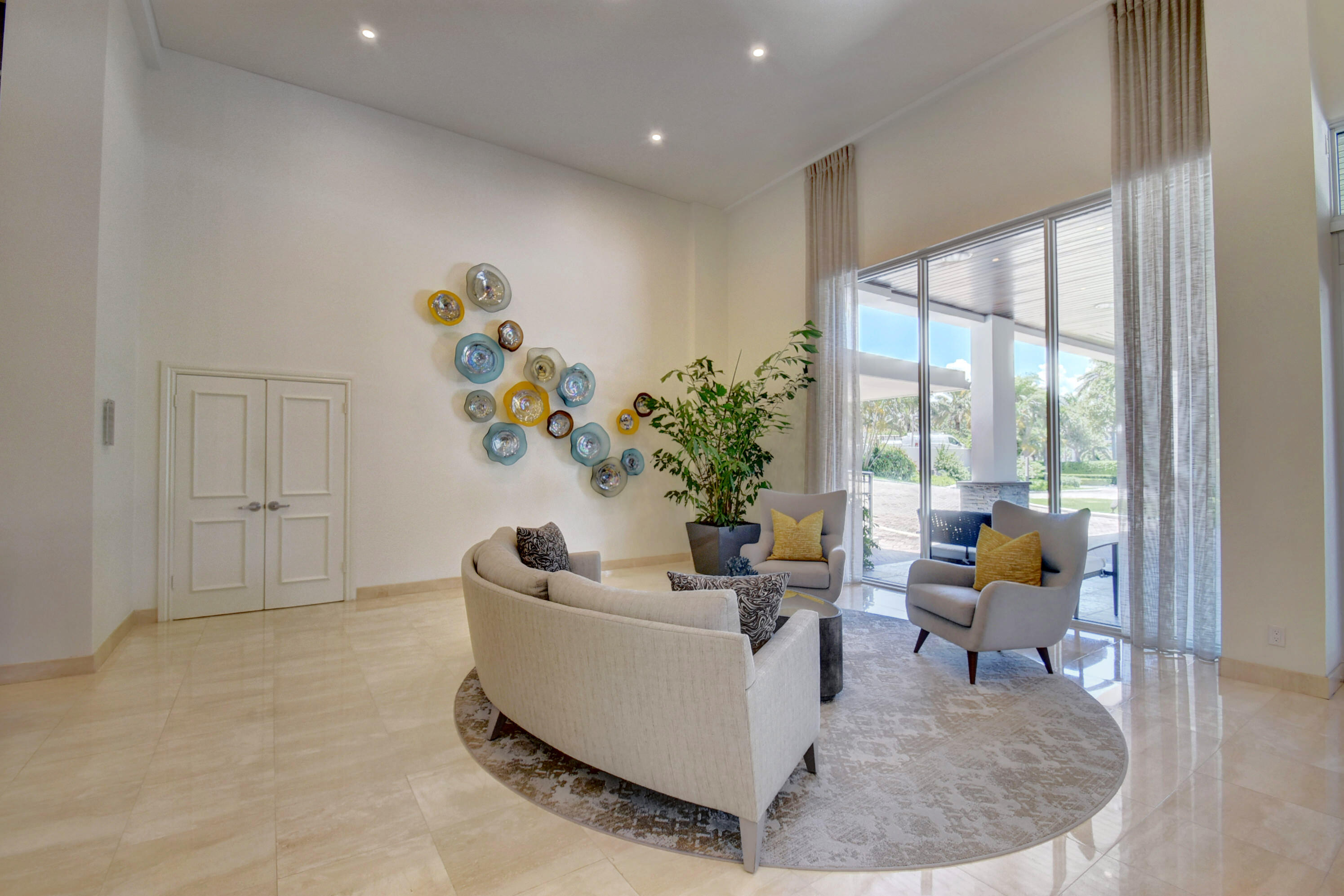 LAKE HOUSE SOUTH CONDO SPANISH RIVER LAND CO - Residential