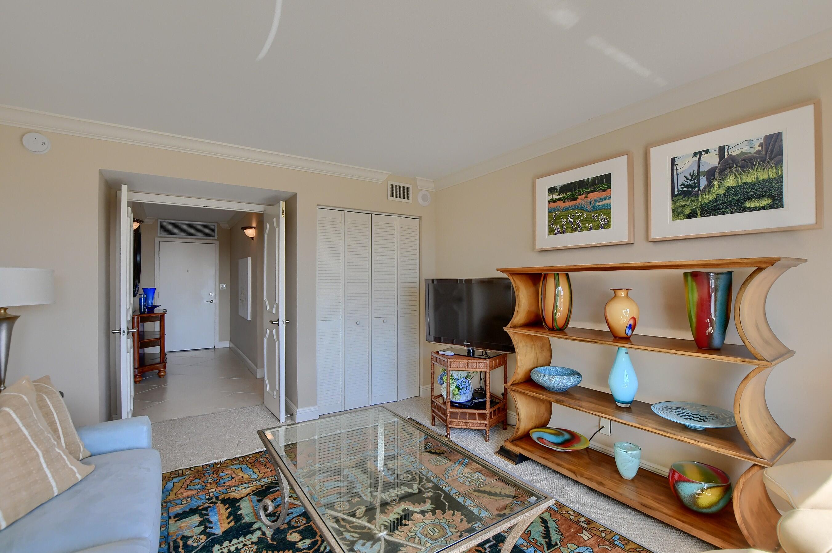 LAKE HOUSE SOUTH CONDO SPANISH RIVER LAND CO - Residential