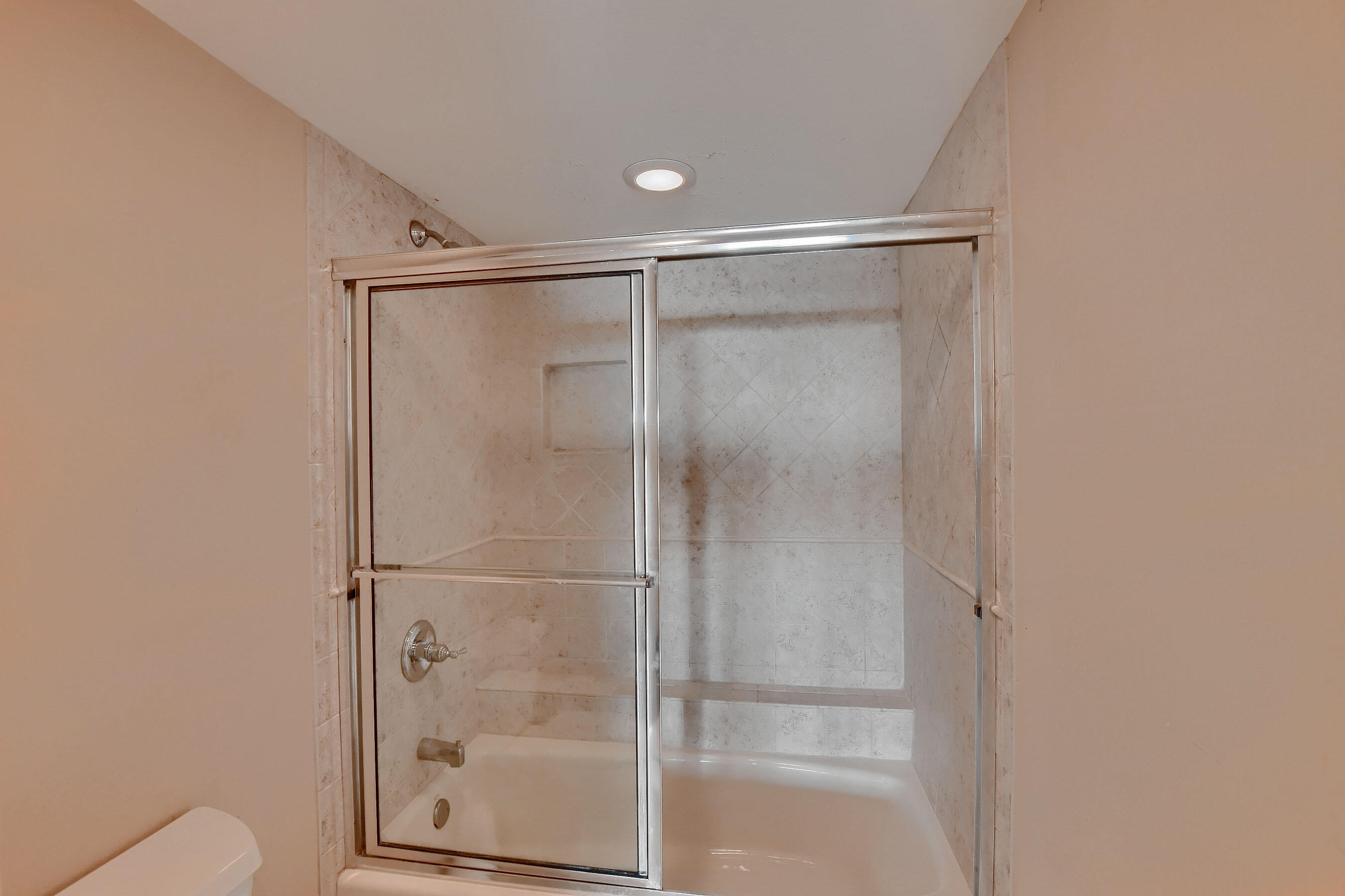 LAKE HOUSE SOUTH CONDO SPANISH RIVER LAND CO - Residential