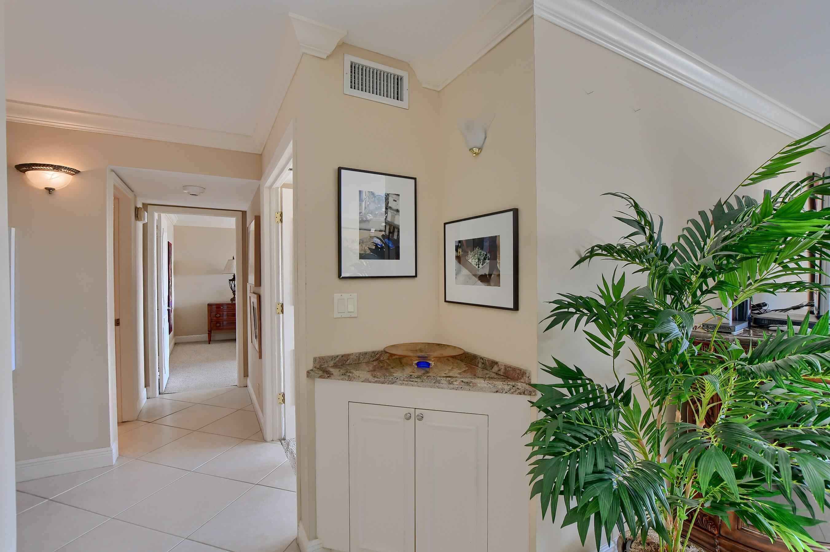 LAKE HOUSE SOUTH CONDO SPANISH RIVER LAND CO - Residential