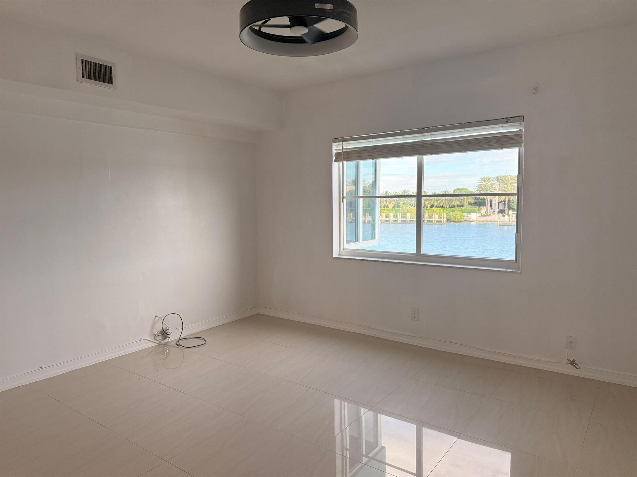 LIGHTHOUSE COLONY CO-OP - Residential Lease