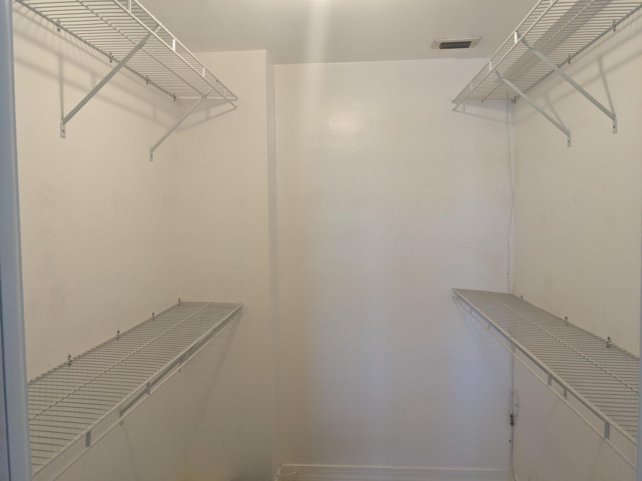 LIGHTHOUSE COLONY CO-OP - Residential Lease