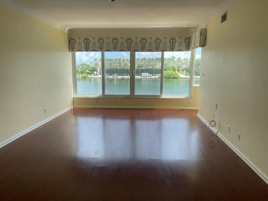 LIGHTHOUSE COLONY CO-OP - Residential Lease