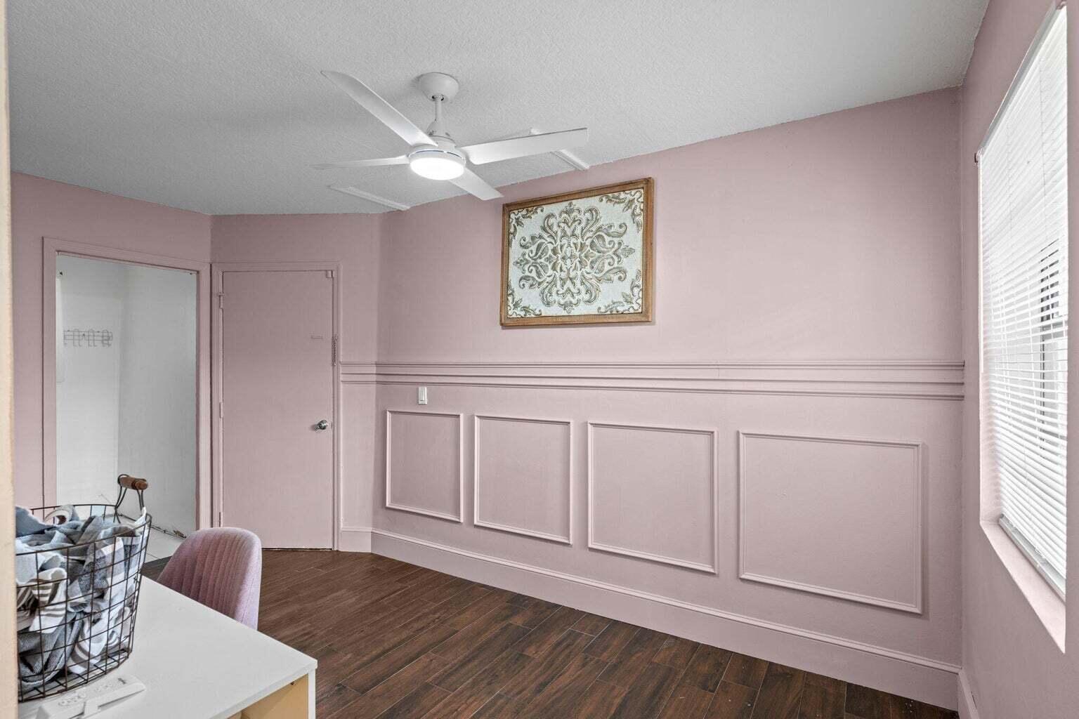 HUNTINGTON WOODS - Residential