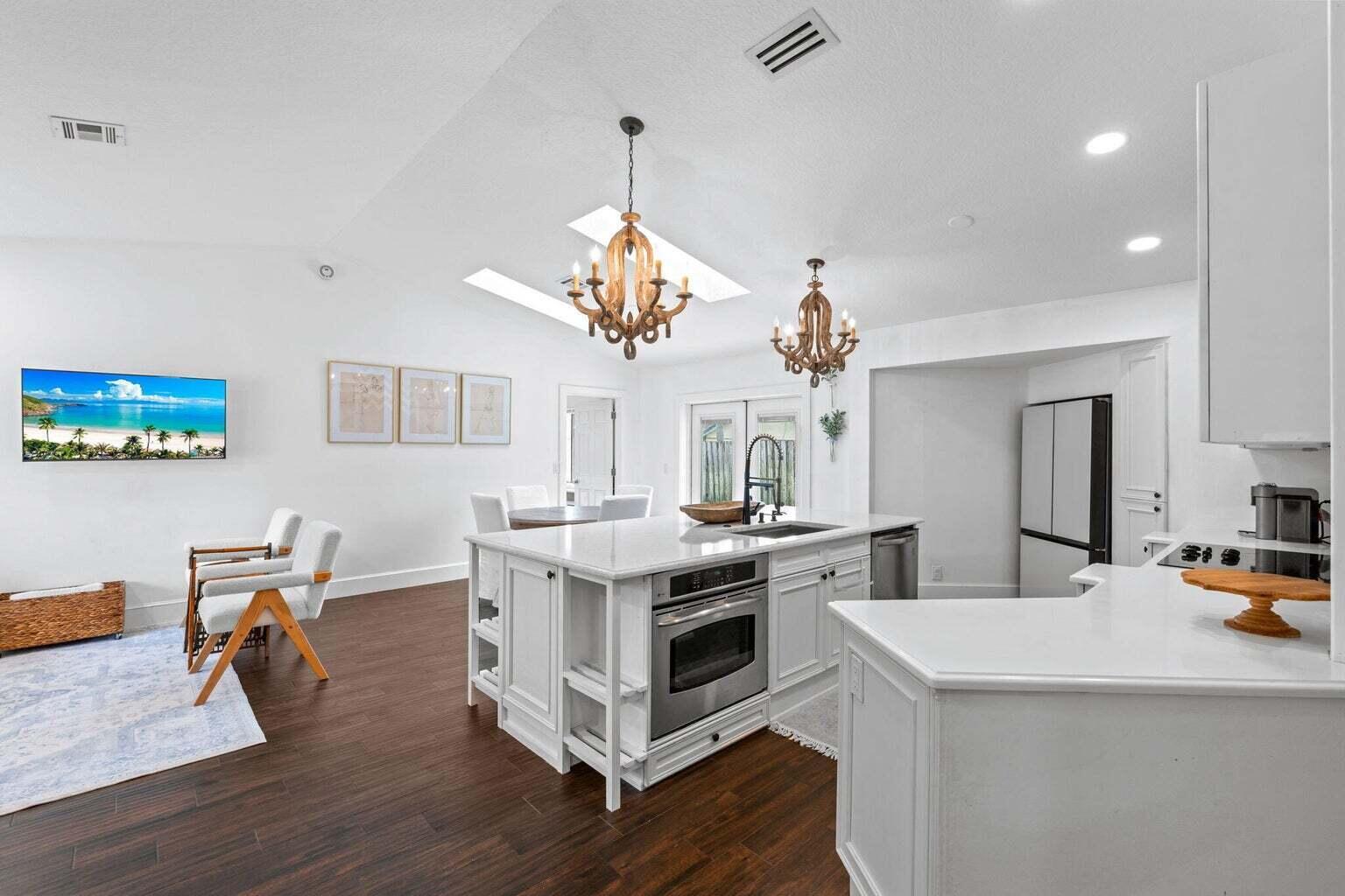 HUNTINGTON WOODS - Residential