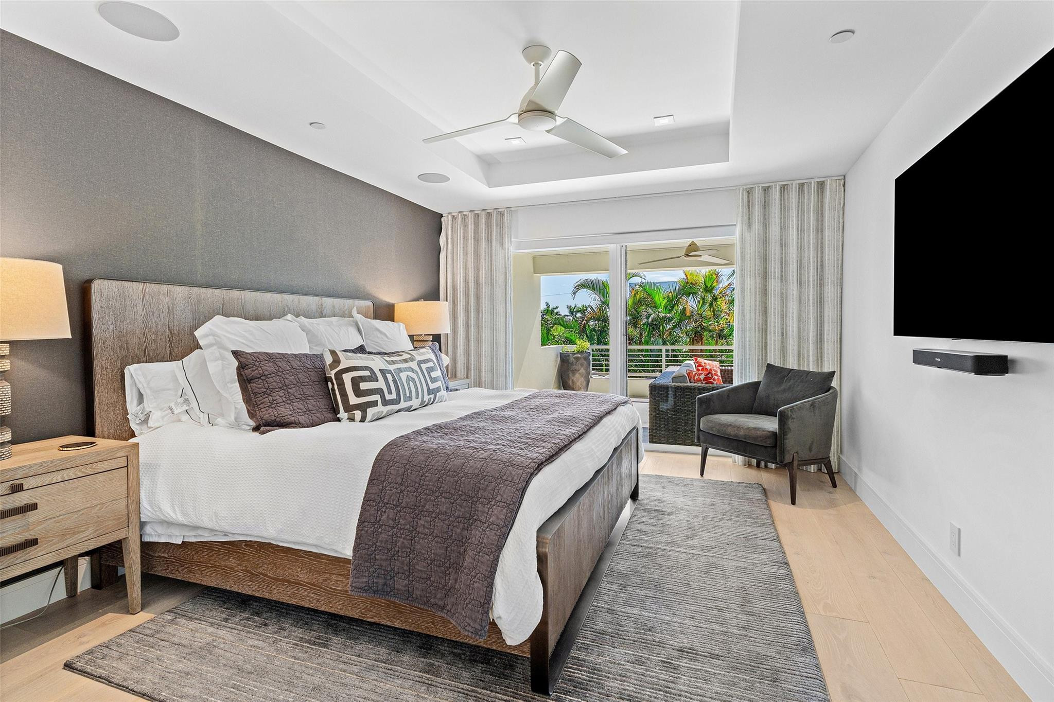 TEN TWENTY LANGER - Residential