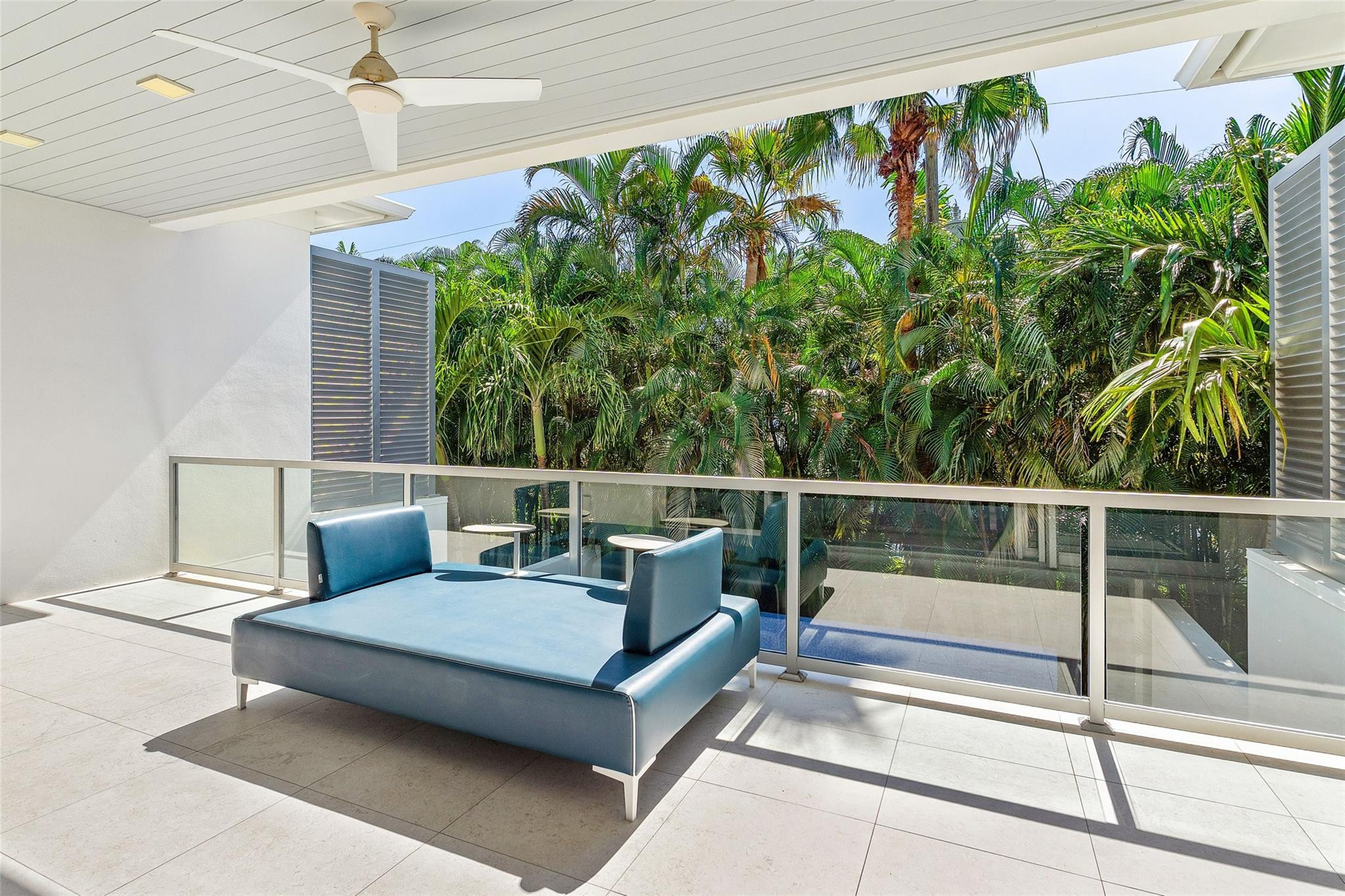 TEN TWENTY LANGER - Residential