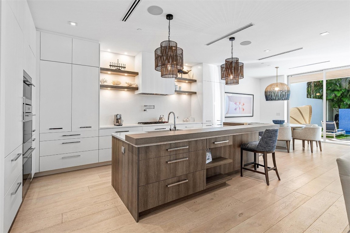 TEN TWENTY LANGER - Residential