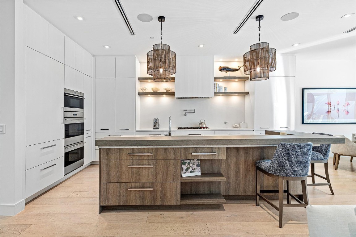 TEN TWENTY LANGER - Residential