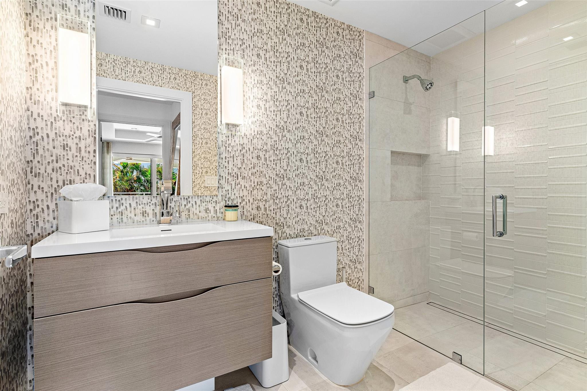 TEN TWENTY LANGER - Residential