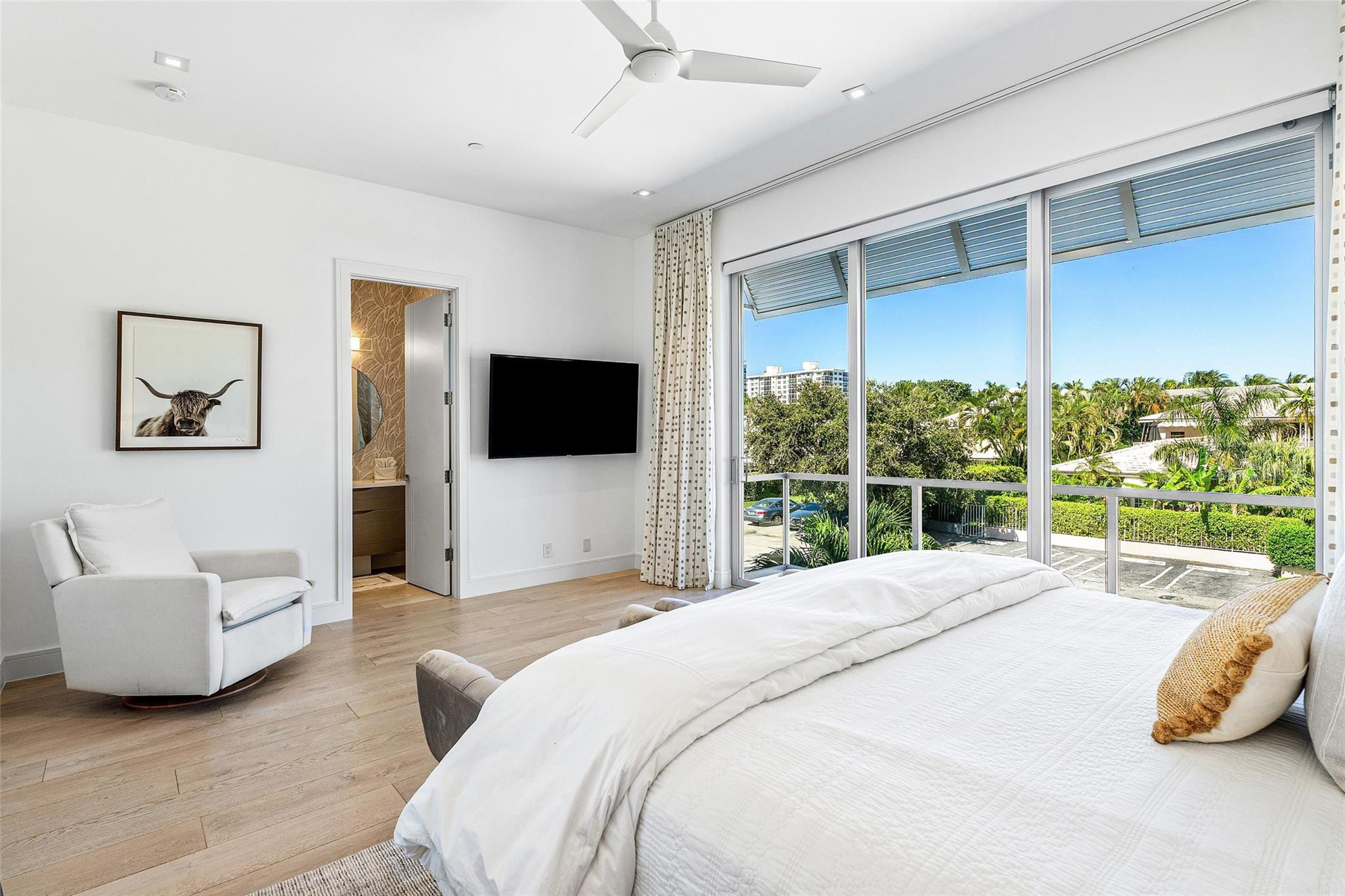 TEN TWENTY LANGER - Residential