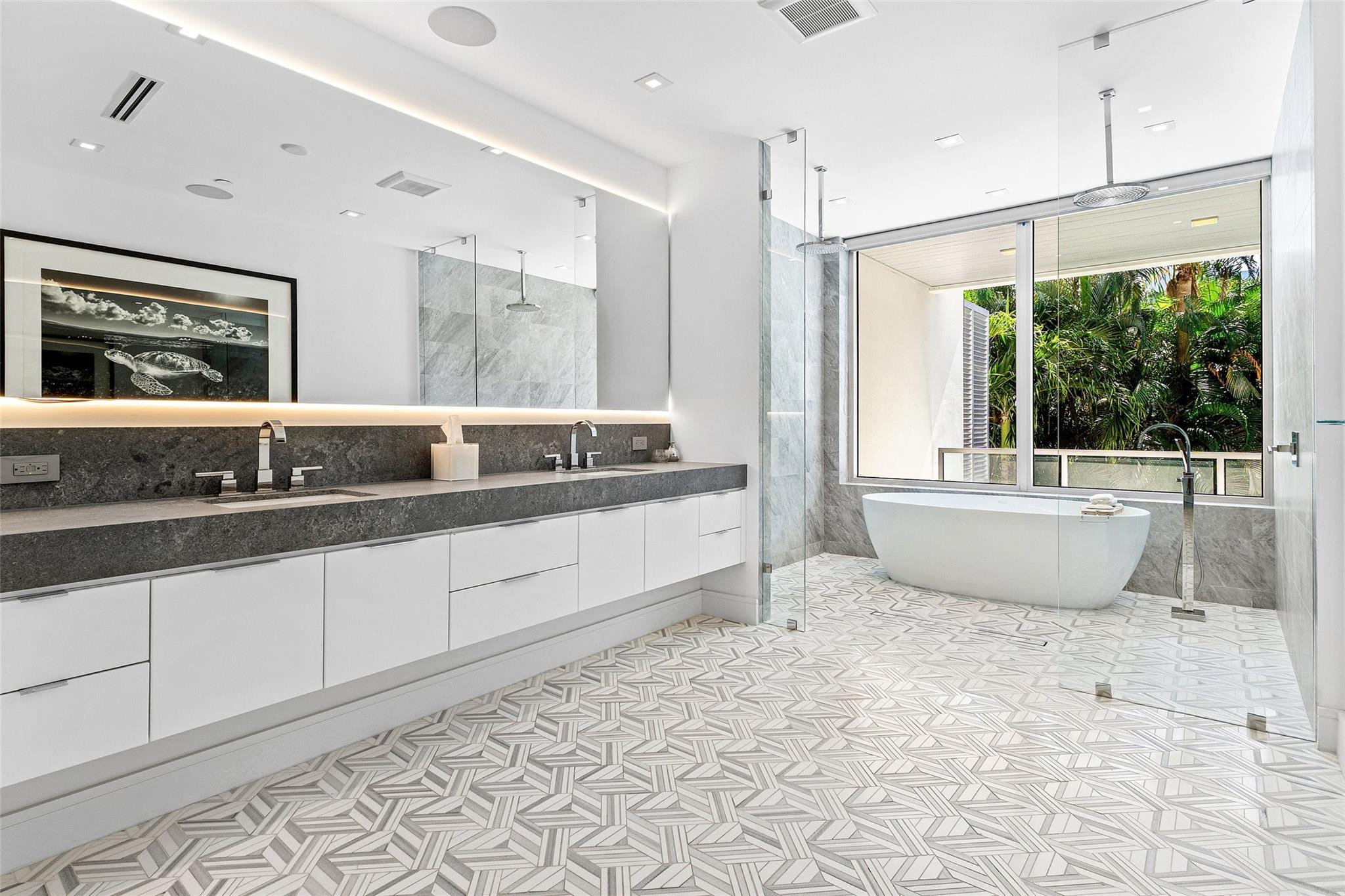 TEN TWENTY LANGER - Residential