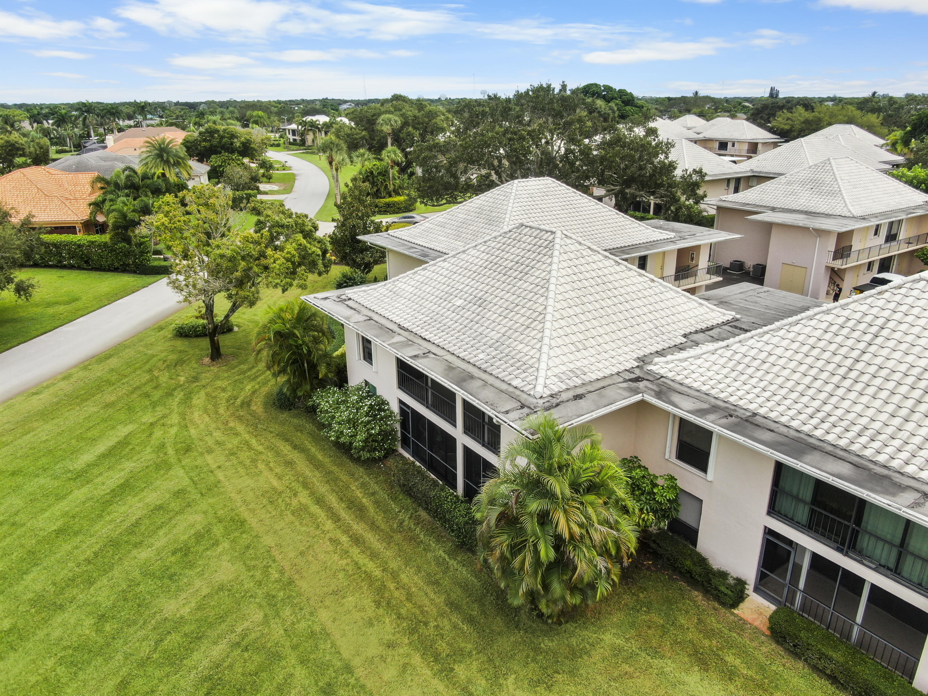 TURTLE CREEK APARTMENT BU - Residential