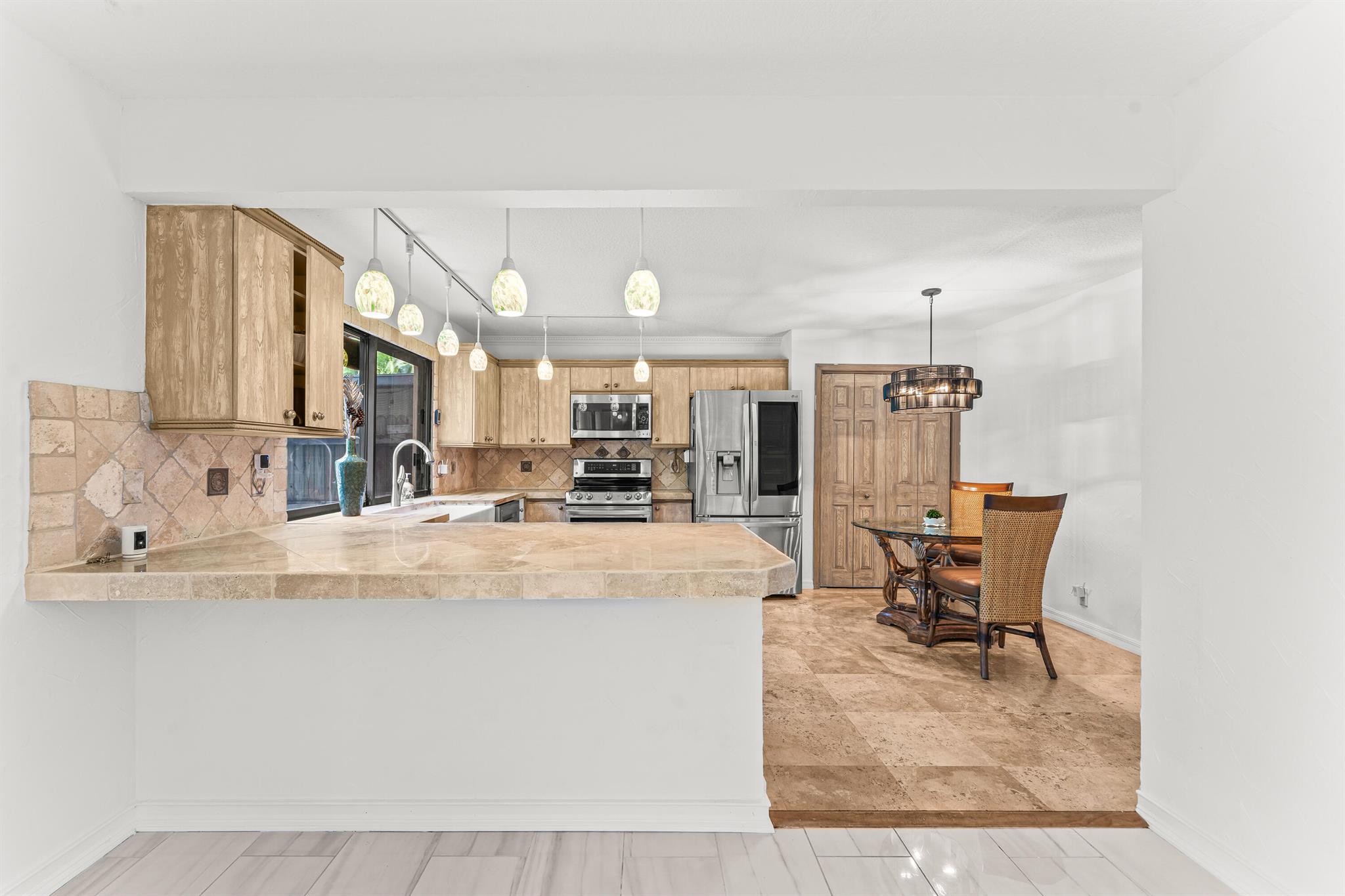 Rainwood East/Town Oaks - Residential