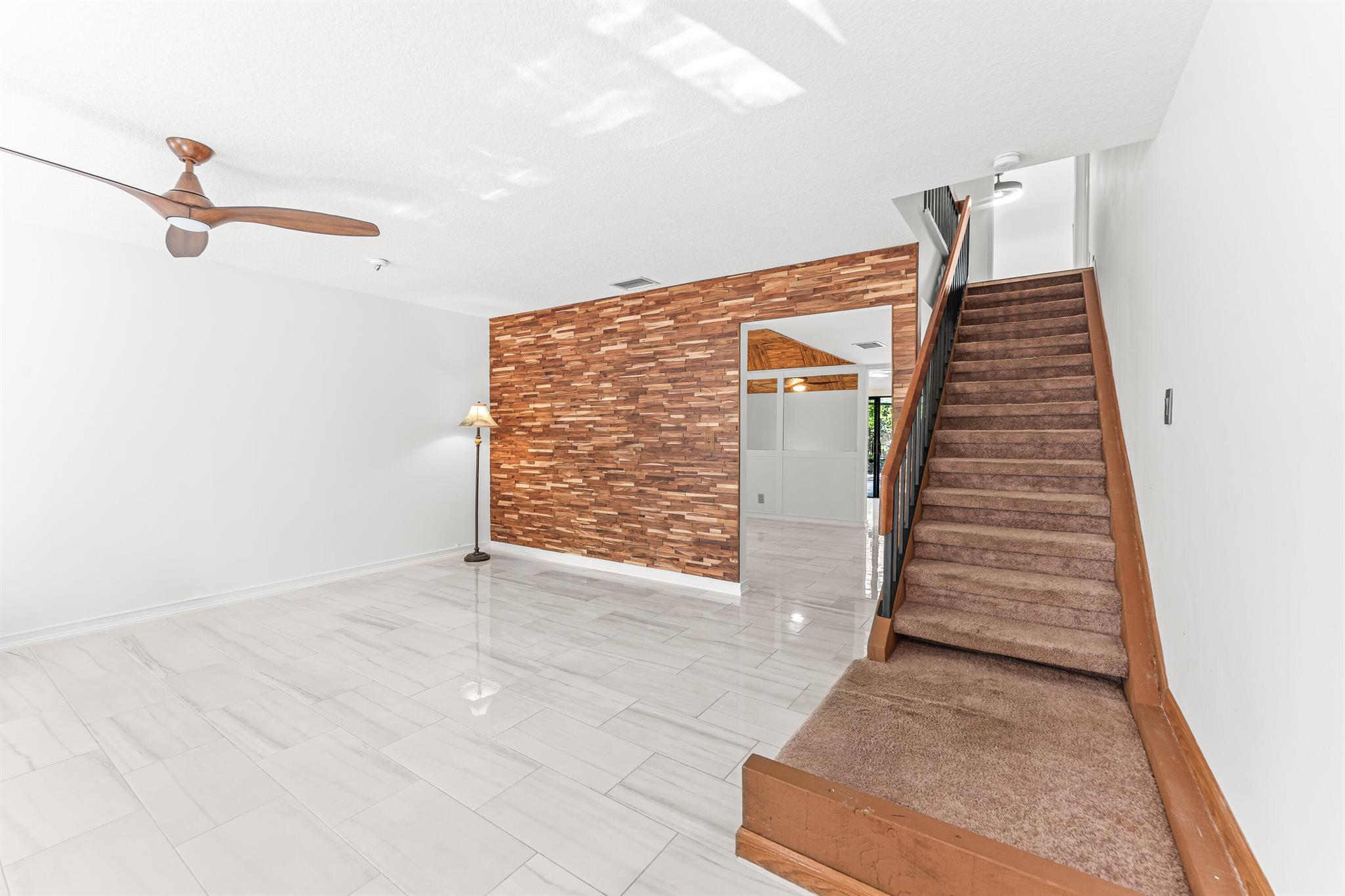 Rainwood East/Town Oaks - Residential