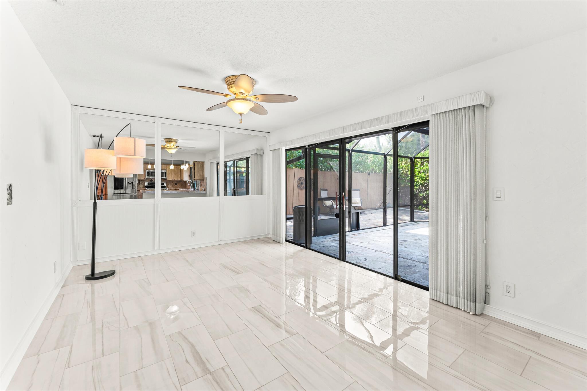 Rainwood East/Town Oaks - Residential