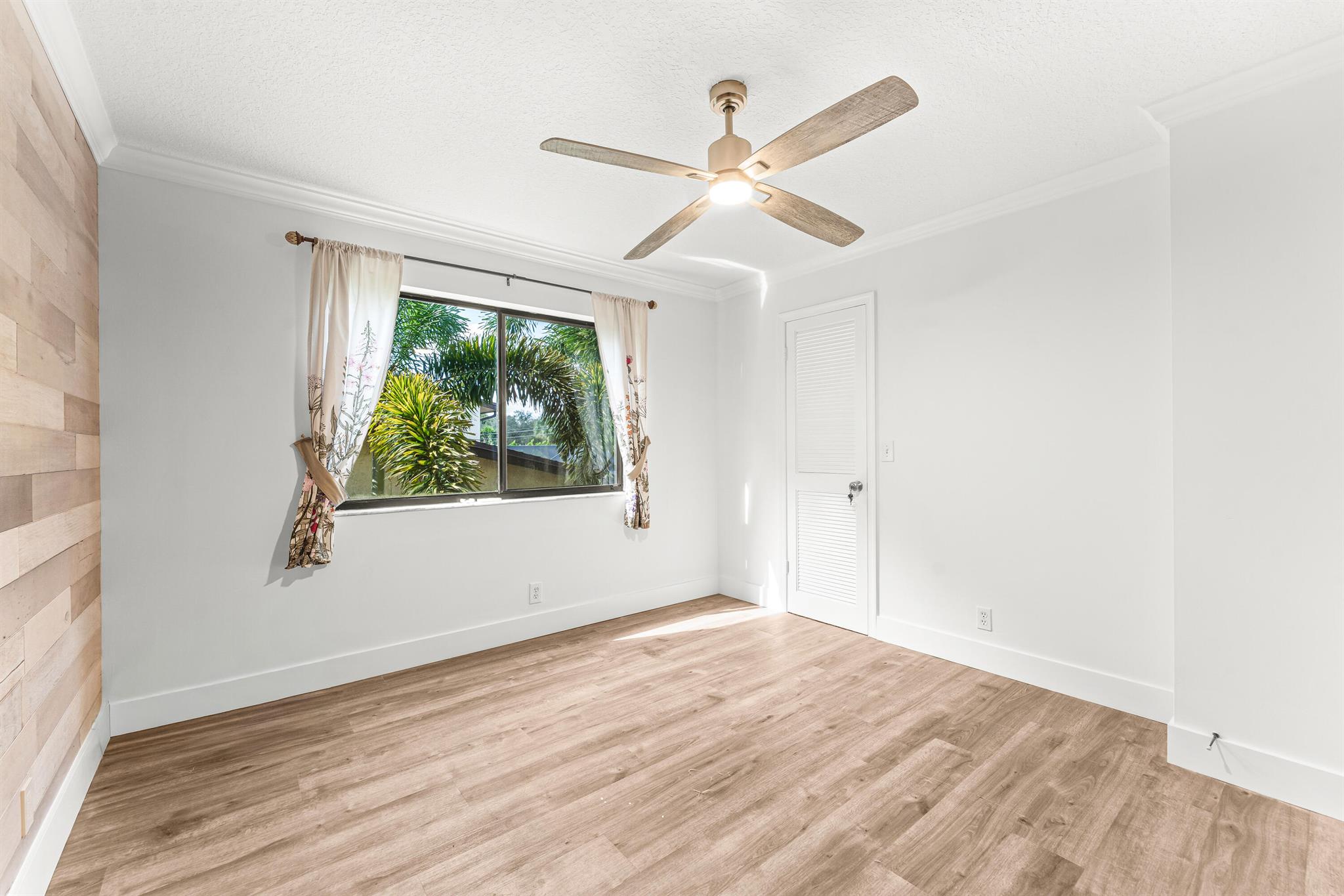 Rainwood East/Town Oaks - Residential