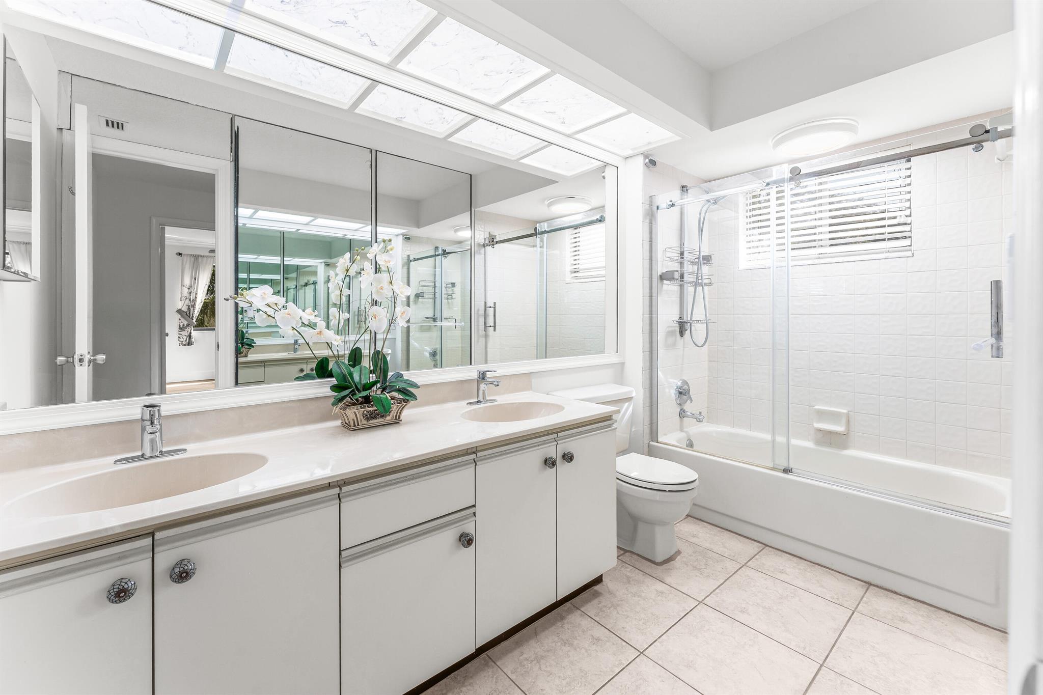 Rainwood East/Town Oaks - Residential