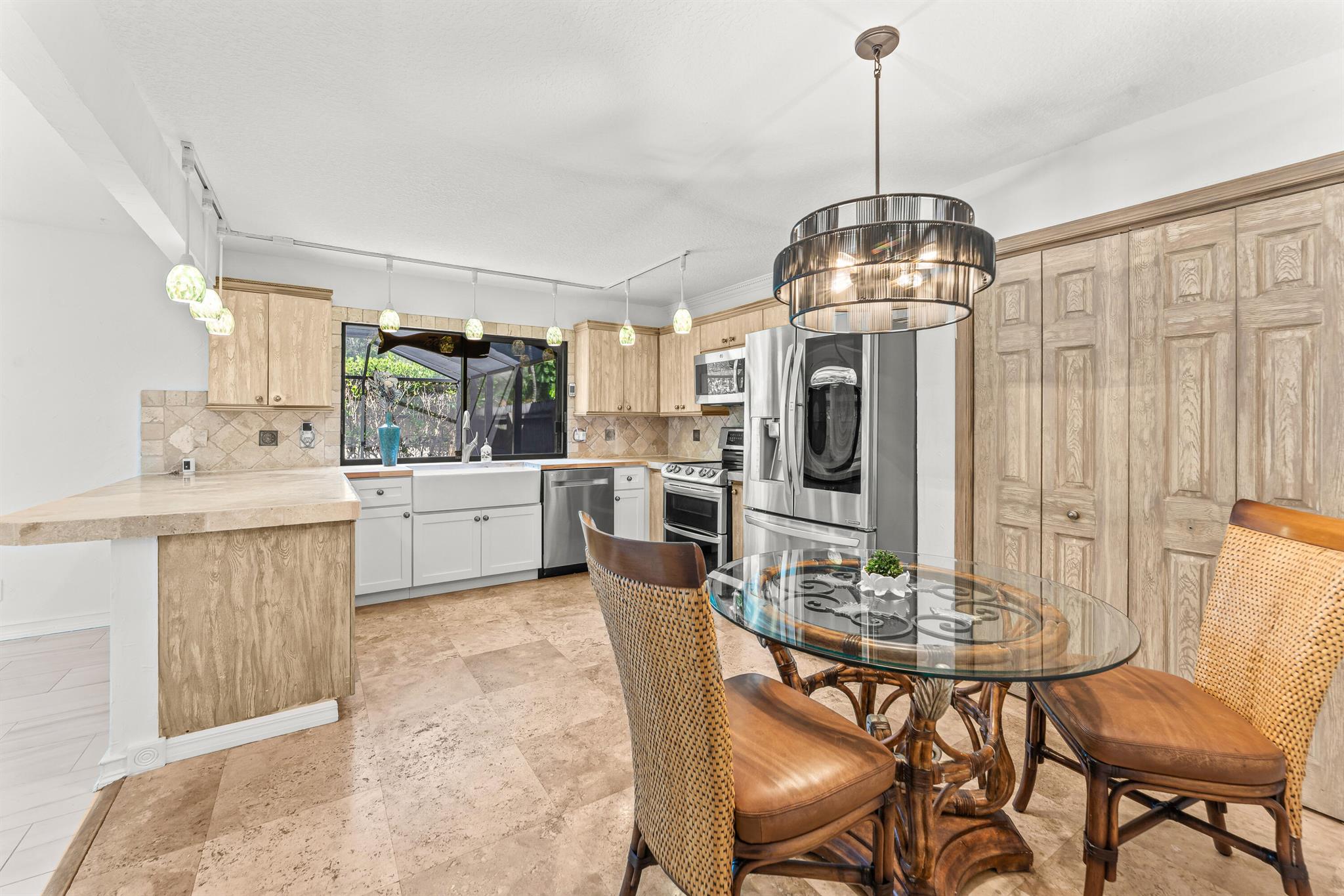 Rainwood East/Town Oaks - Residential