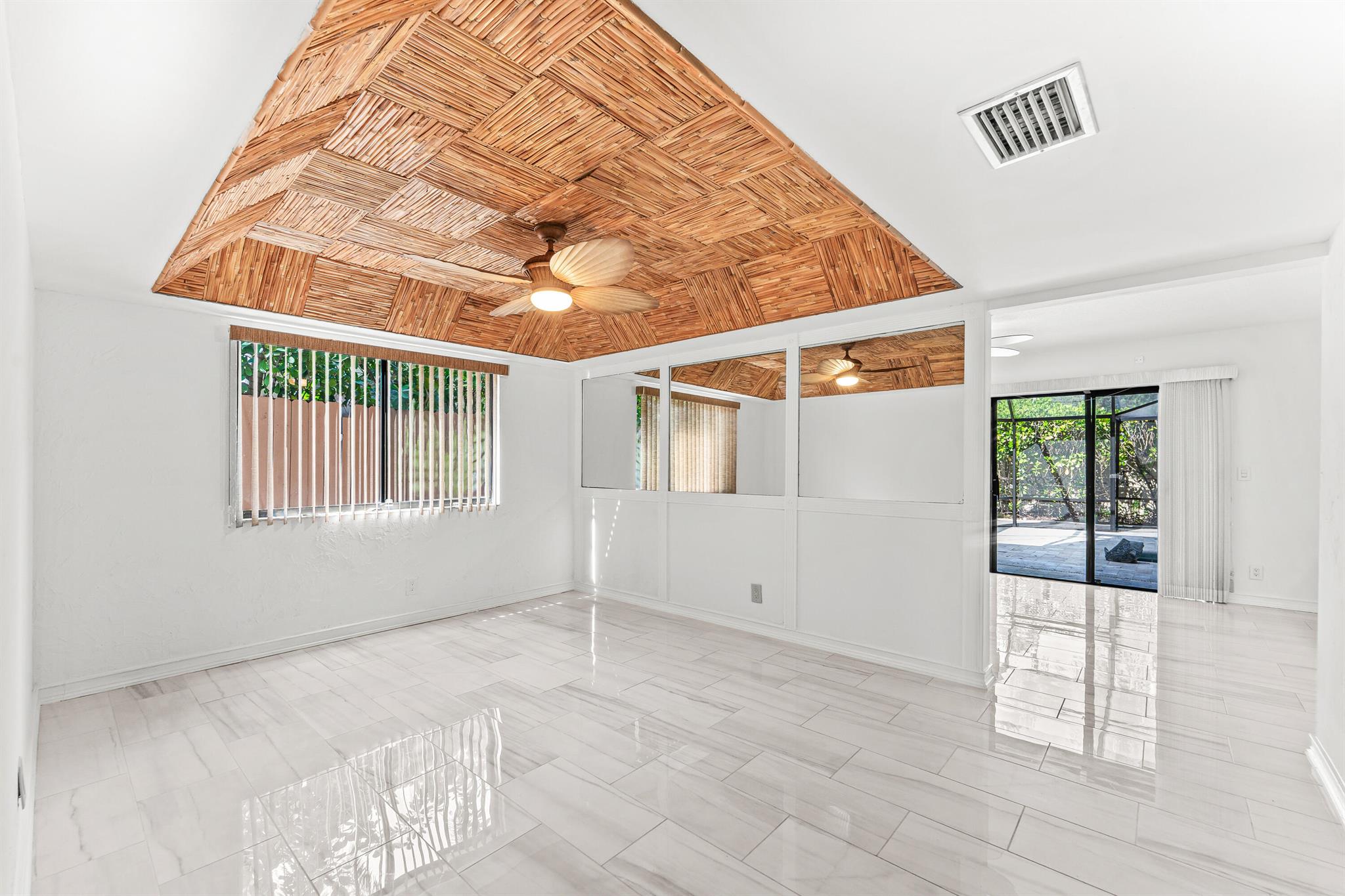 Rainwood East/Town Oaks - Residential