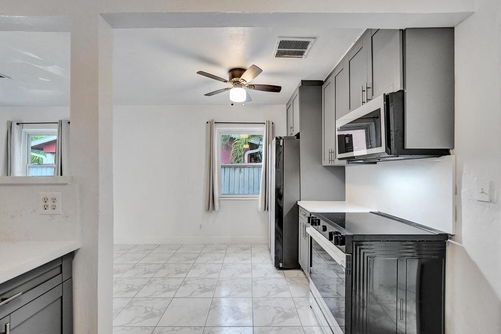 REV PLAT OF PORT OF BLK - Residential