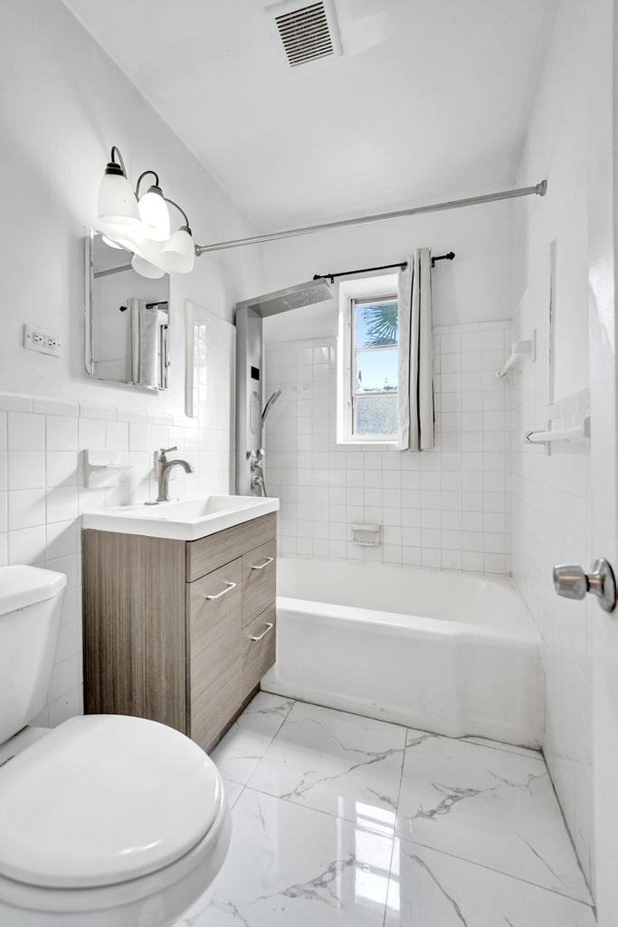 REV PLAT OF PORT OF BLK - Residential