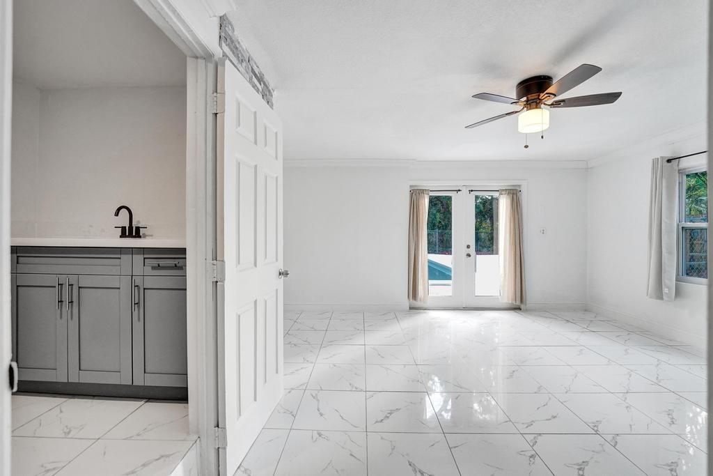 REV PLAT OF PORT OF BLK - Residential